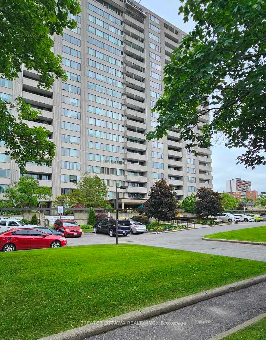 Front of Unit #501, 2625 Regina Street