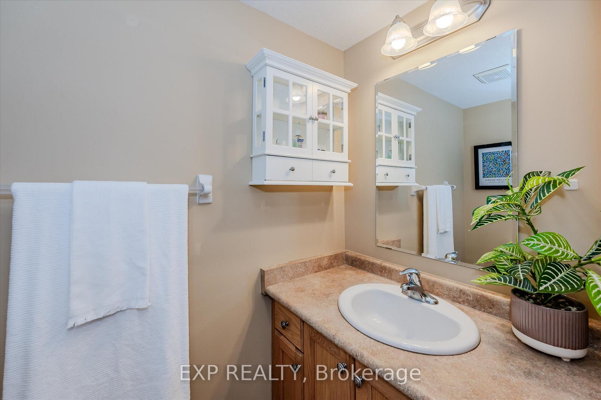 Photo 14 of Unit 21A, 50 Howe Drive, Kitchener, Laurentian Hills — HOMEH