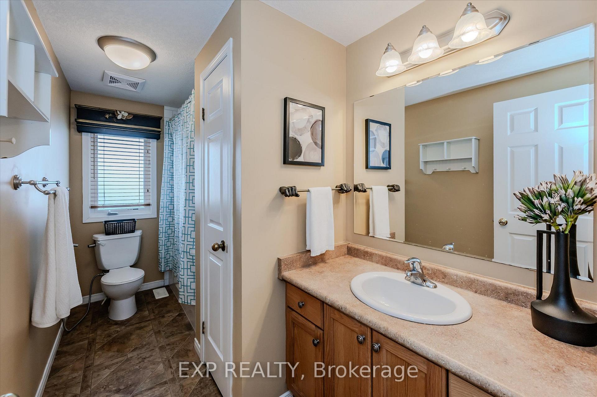 Photo 25 of Unit 21A, 50 Howe Drive, Kitchener, Laurentian Hills — HOMEH