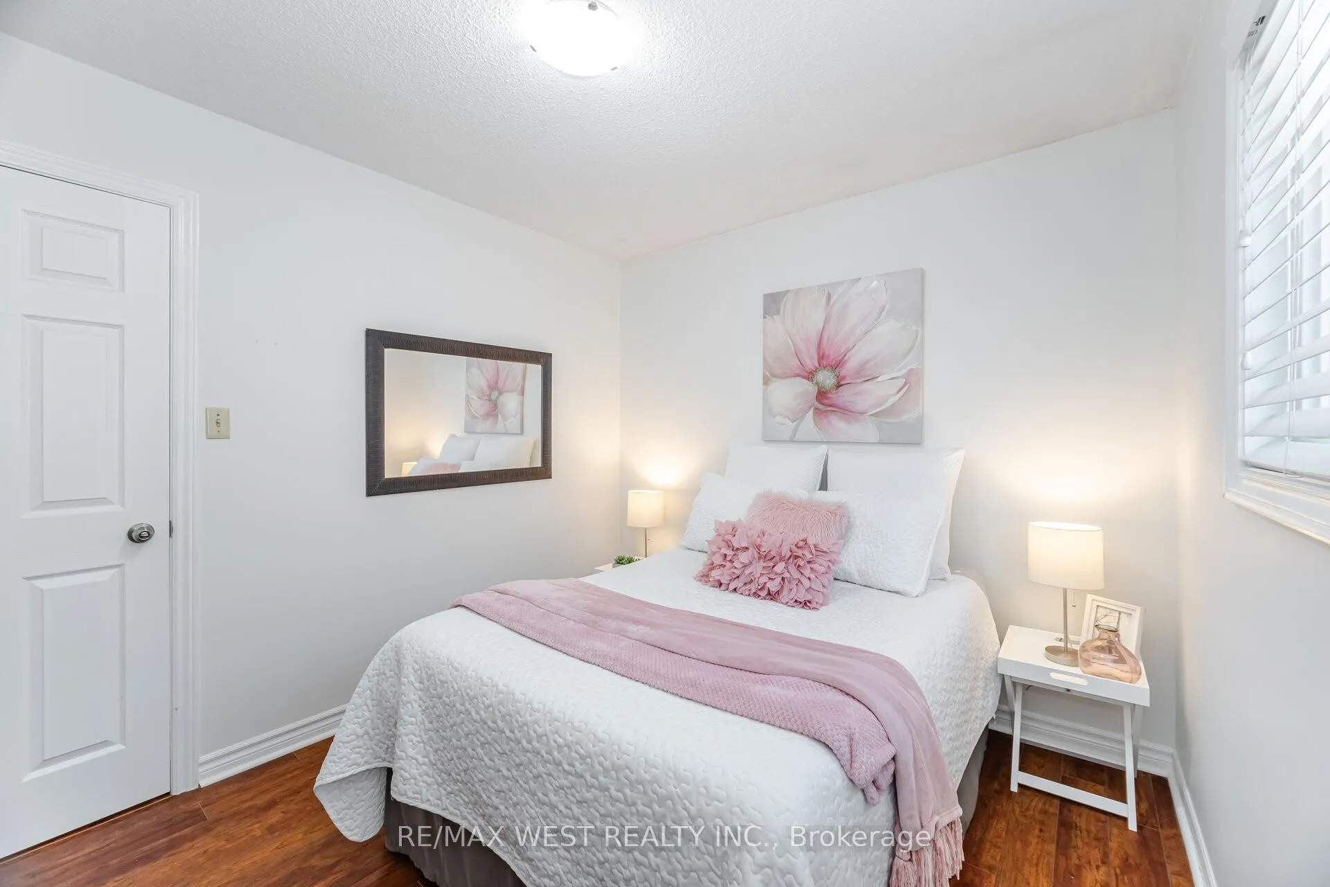 Photo 20 of 17 Malcolm Crescent, Brampton, Central Park — HOMEH