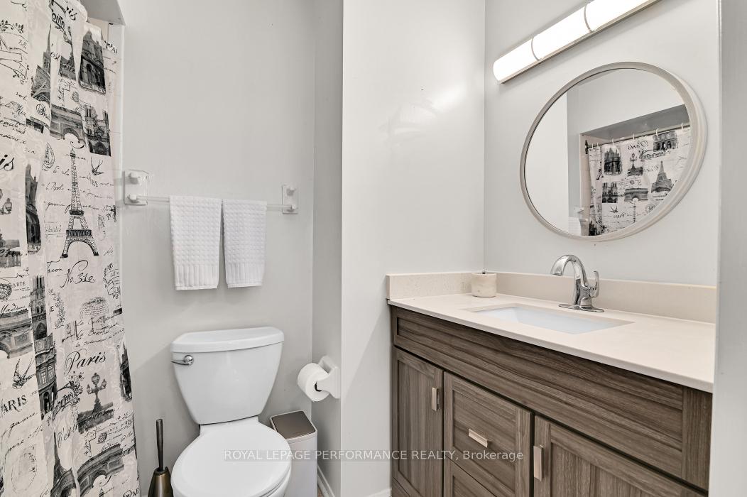 Photo 15 of Unit 409, 250 Brittany Drive, Ottawa, Viscount Alexander Park — HOMEH