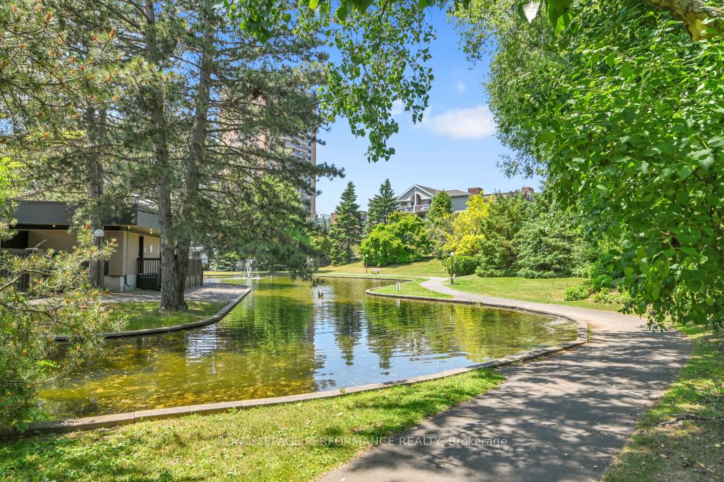 Photo 22 of Unit 409, 250 Brittany Drive, Ottawa, Viscount Alexander Park — HOMEH