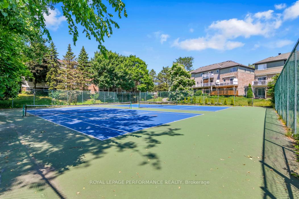 Photo 23 of Unit 409, 250 Brittany Drive, Ottawa, Viscount Alexander Park — HOMEH