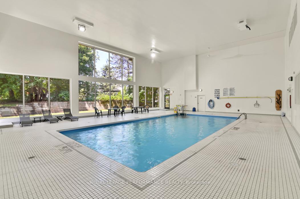 Photo 26 of Unit 409, 250 Brittany Drive, Ottawa, Viscount Alexander Park — HOMEH