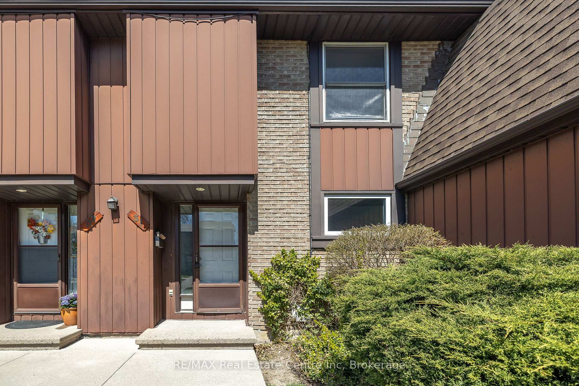 Photo 6 of Unit 31, 539 Willow Road, Guelph, Willow West/Sugarbush/West Acres — HOMEH