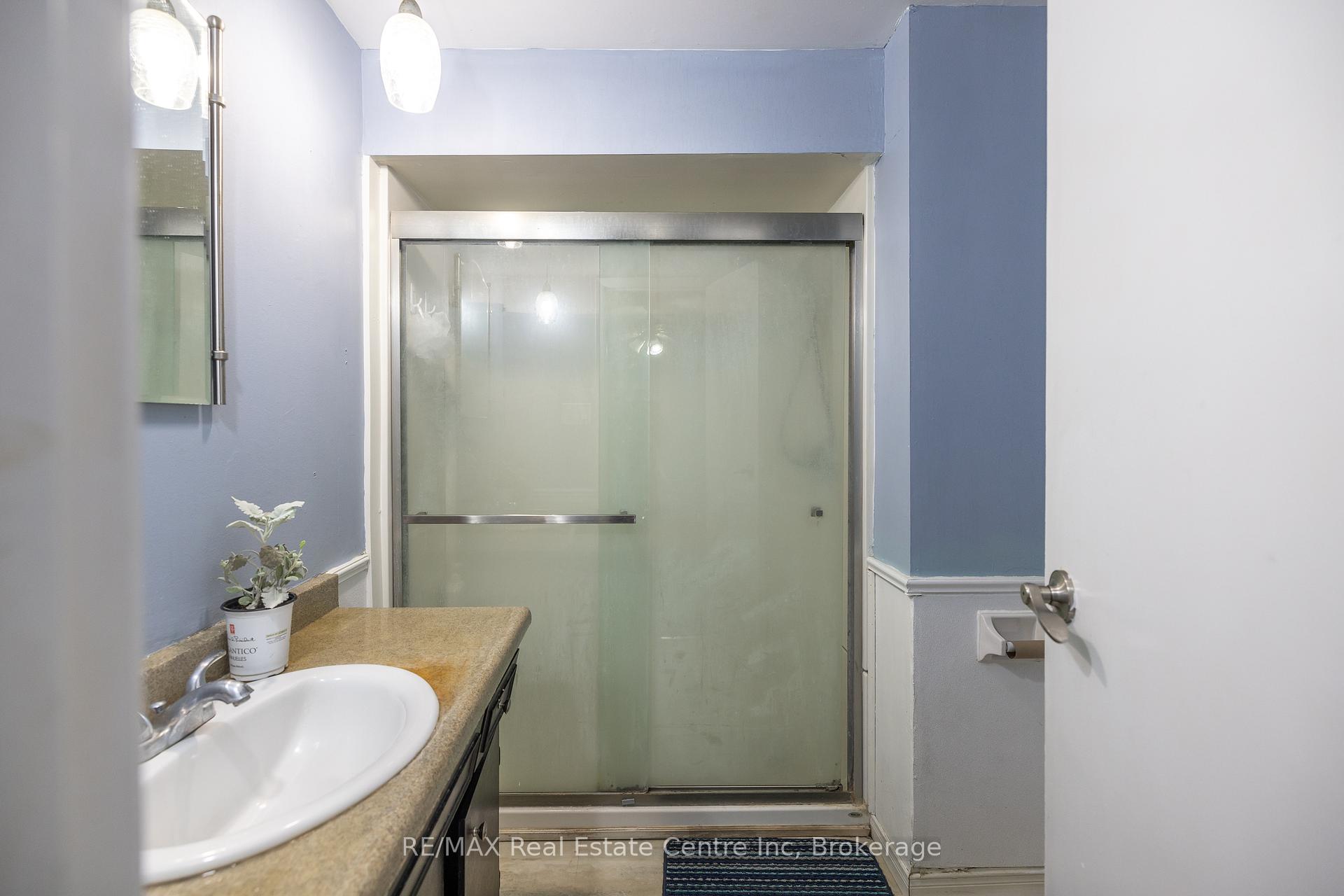 Photo 20 of Unit 31, 539 Willow Road, Guelph, Willow West/Sugarbush/West Acres — HOMEH