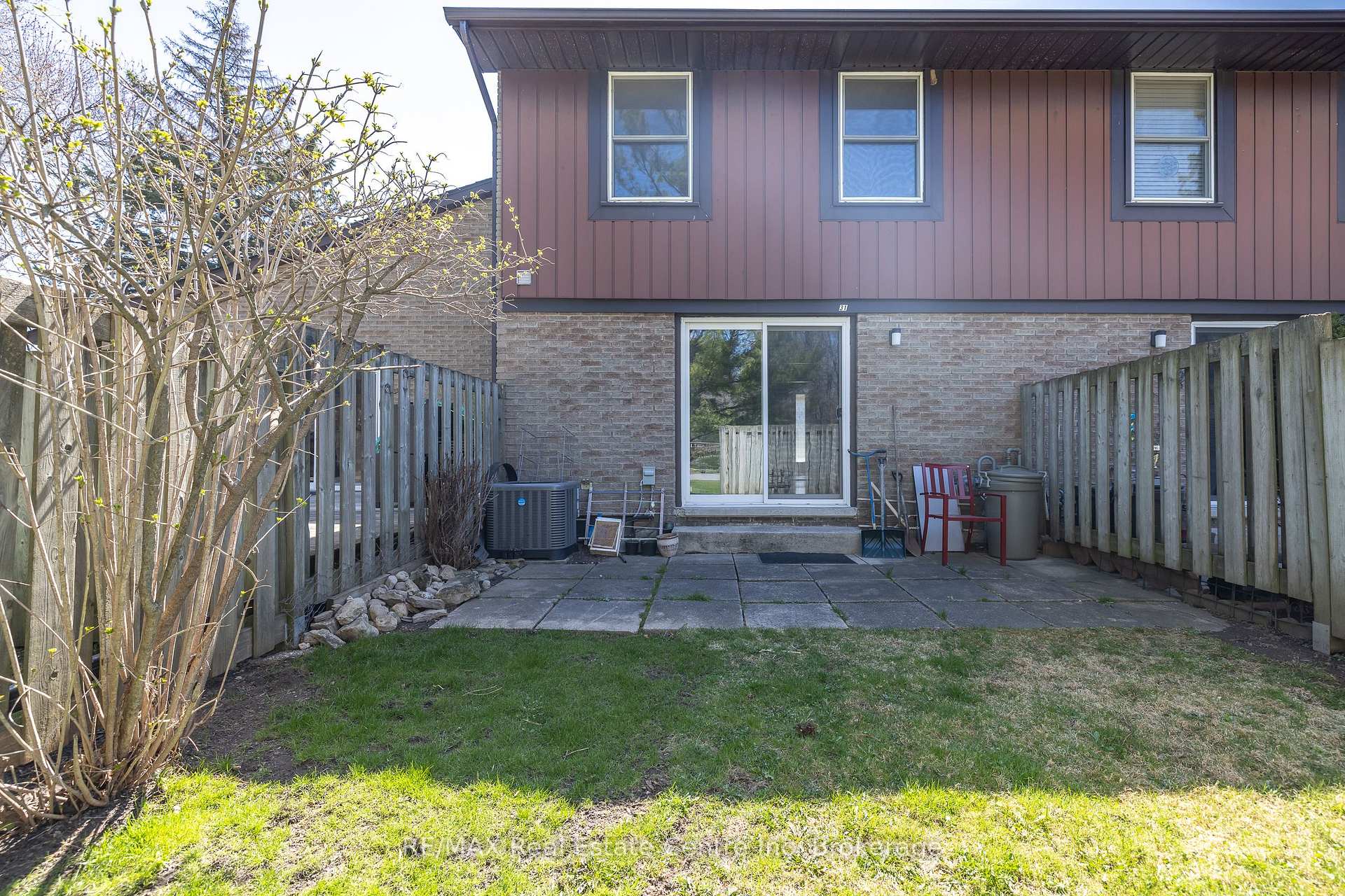 Photo 38 of Unit 31, 539 Willow Road, Guelph, Willow West/Sugarbush/West Acres — HOMEH