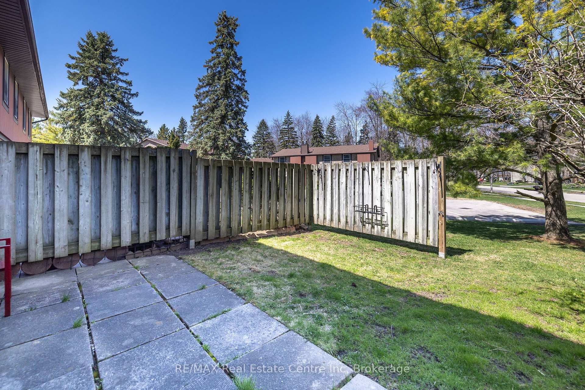 Photo 41 of Unit 31, 539 Willow Road, Guelph, Willow West/Sugarbush/West Acres — HOMEH