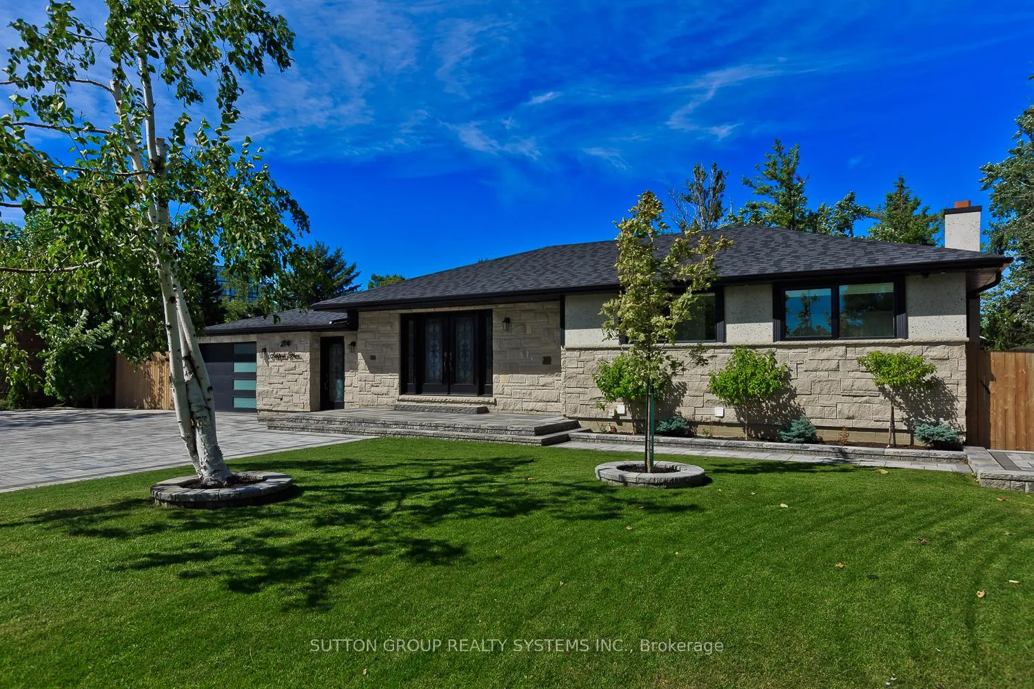 Photo 3 of 214 Ashford Drive, Barrie, Painswick South — HOMEH