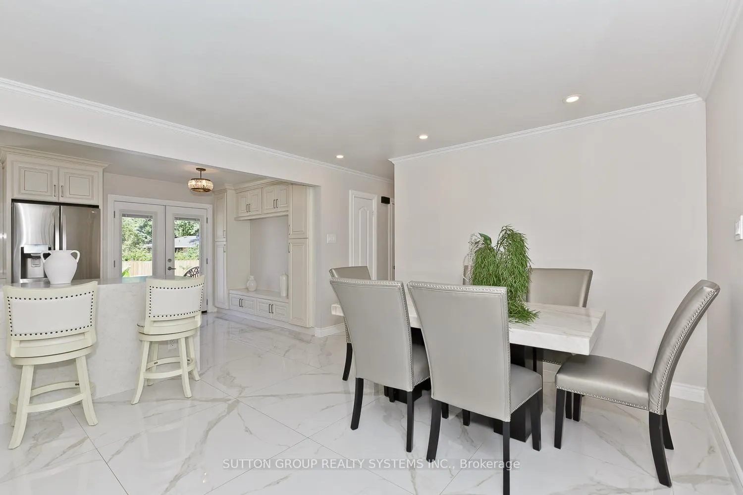 Photo 11 of 214 Ashford Drive, Barrie, Painswick South — HOMEH
