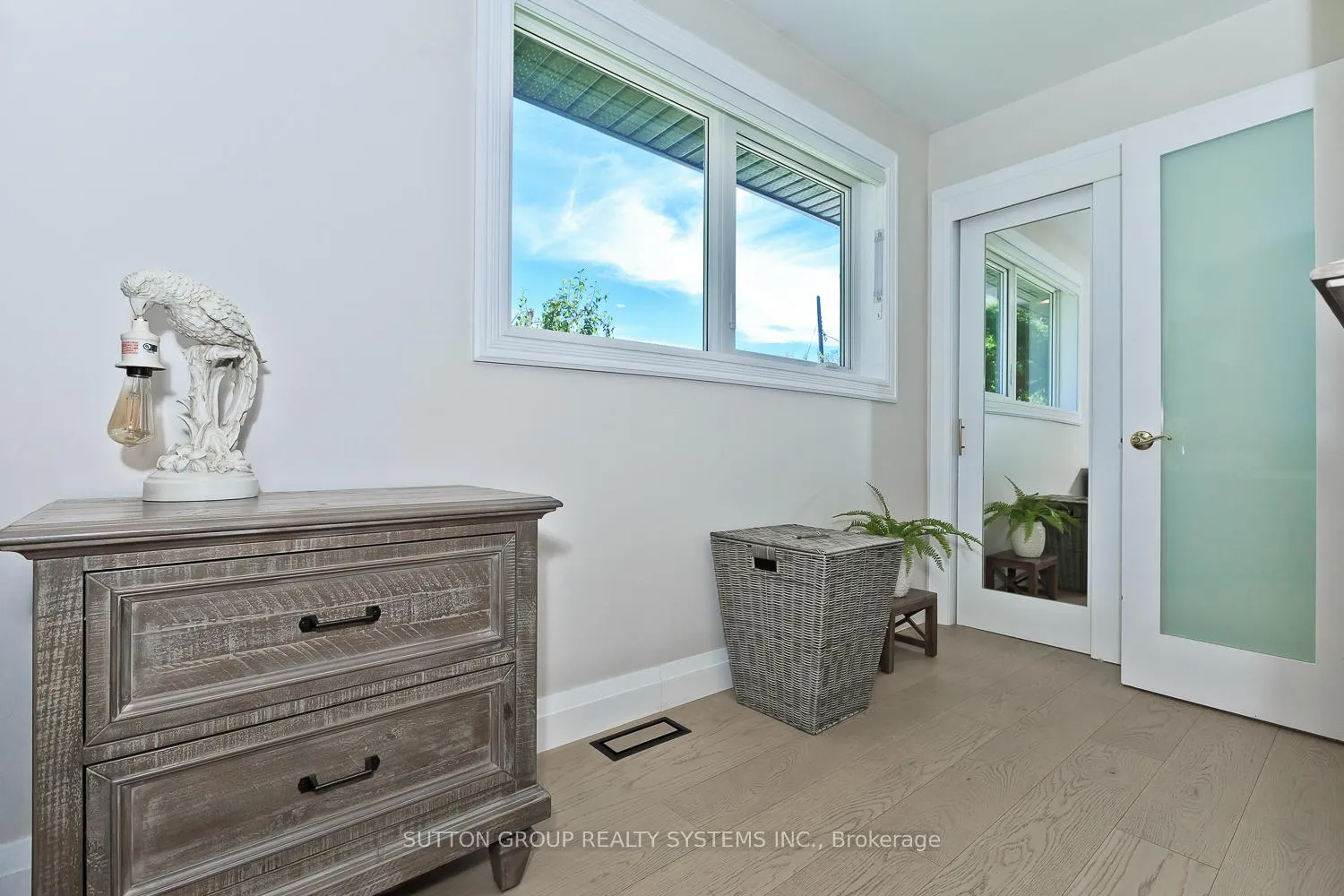 Photo 19 of 214 Ashford Drive, Barrie, Painswick South — HOMEH
