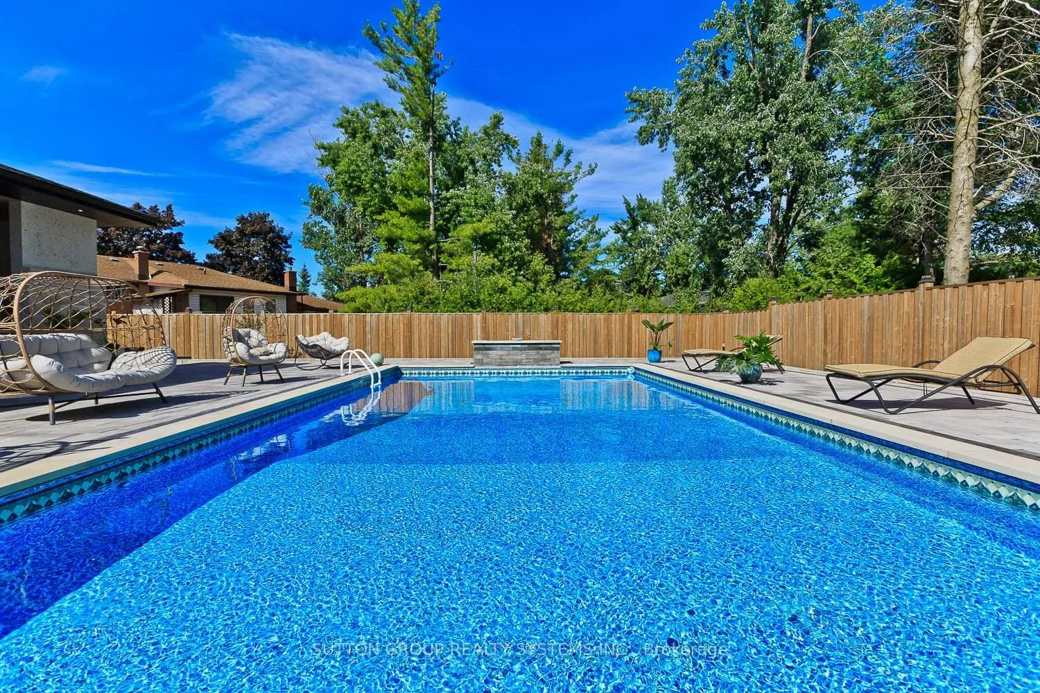 Photo 43 of 214 Ashford Drive, Barrie, Painswick South — HOMEH