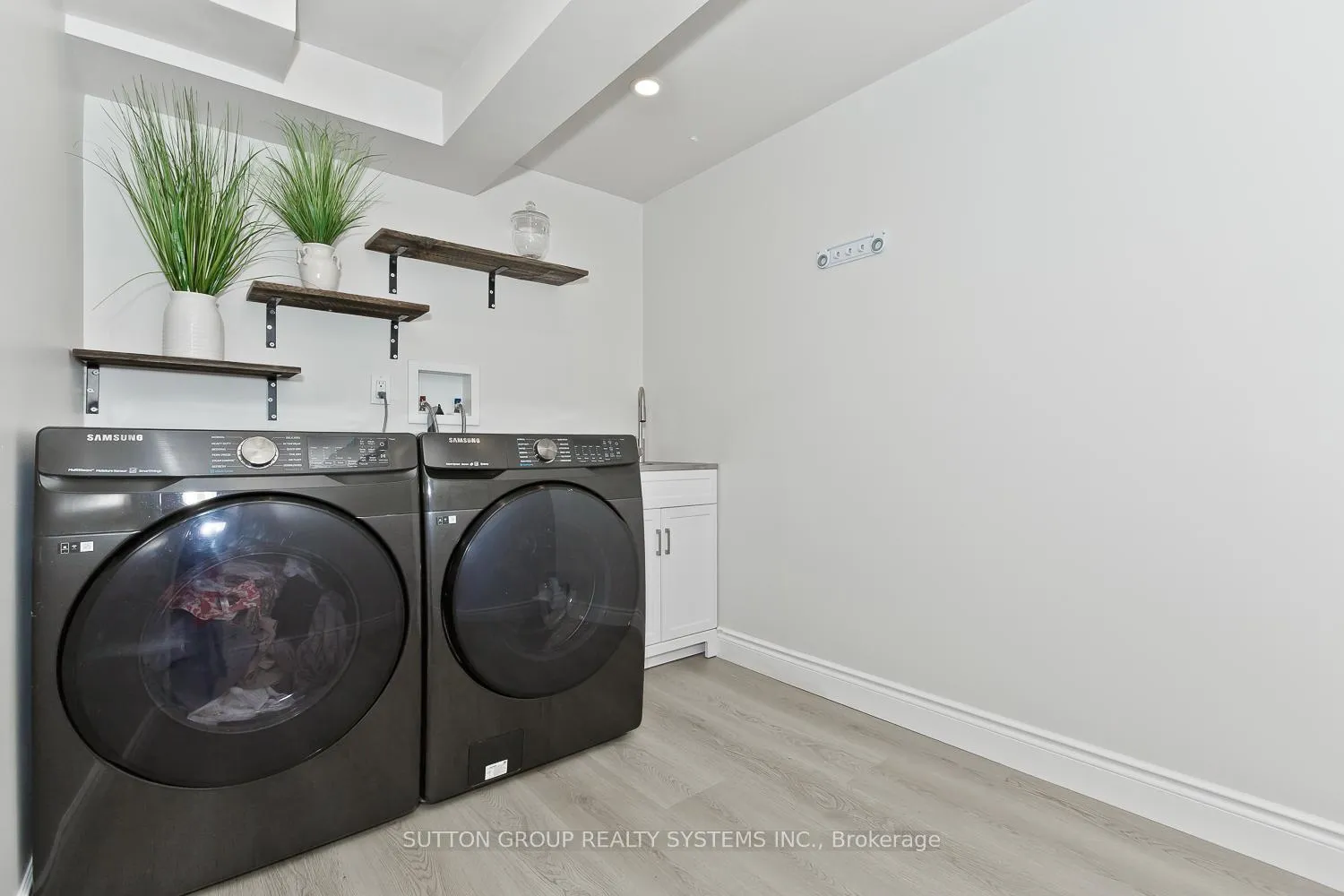 Photo 48 of 214 Ashford Drive, Barrie, Painswick South — HOMEH