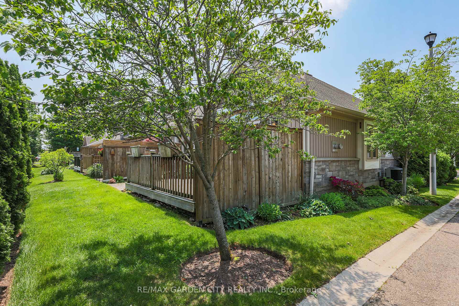 Photo 33 of Unit #5, 603 Welland Avenue E, St. Catharines, Carlton/Bunting — HOMEH