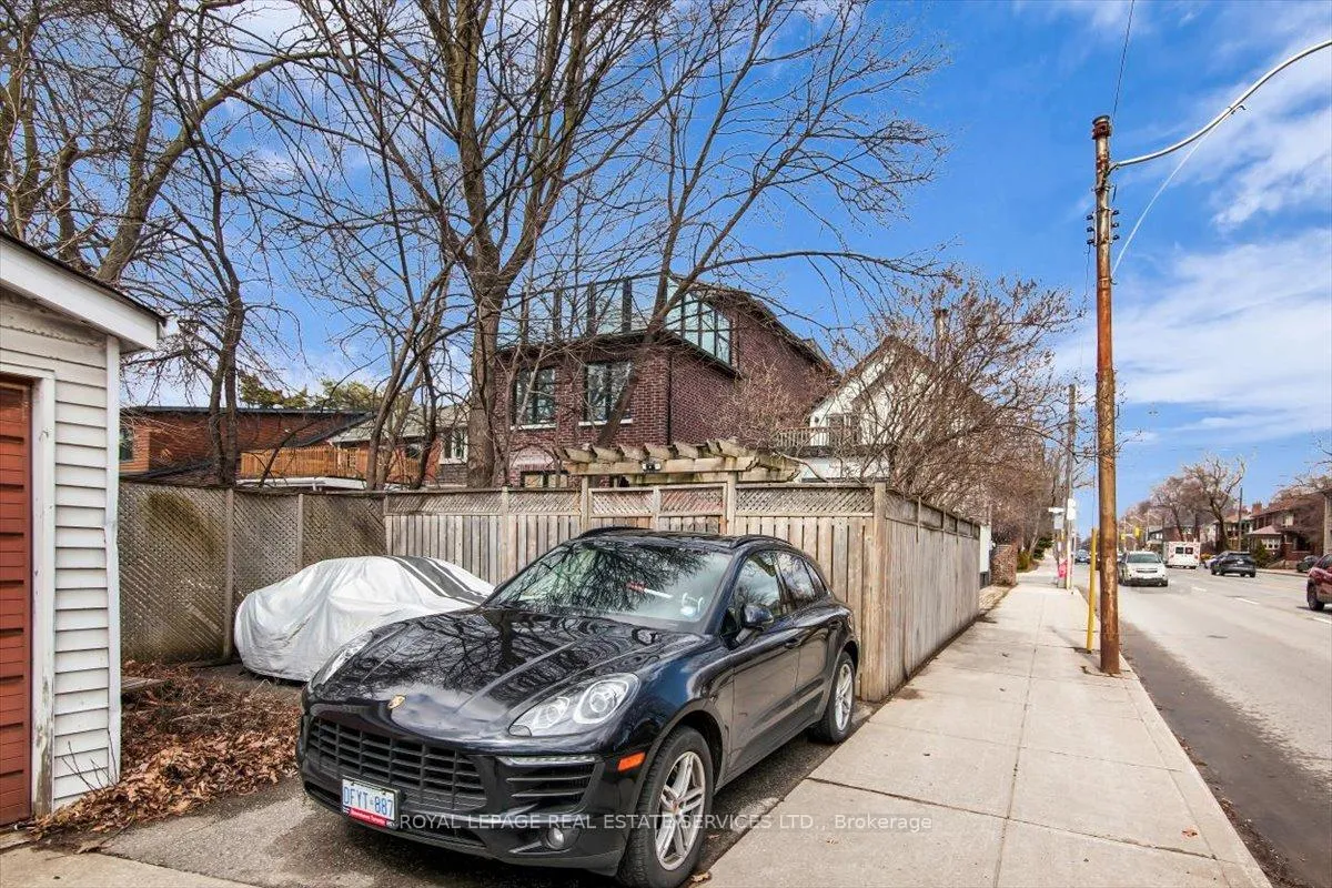 Photo 37 of 239 Heath Street E, Toronto, Rosedale-Moore Park — HOMEH