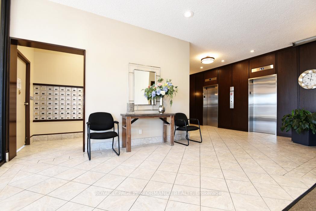 Photo 4 of Unit 102, 2951 Riverside Drive, Ottawa, Mooneys Bay/Riverside Park — HOMEH