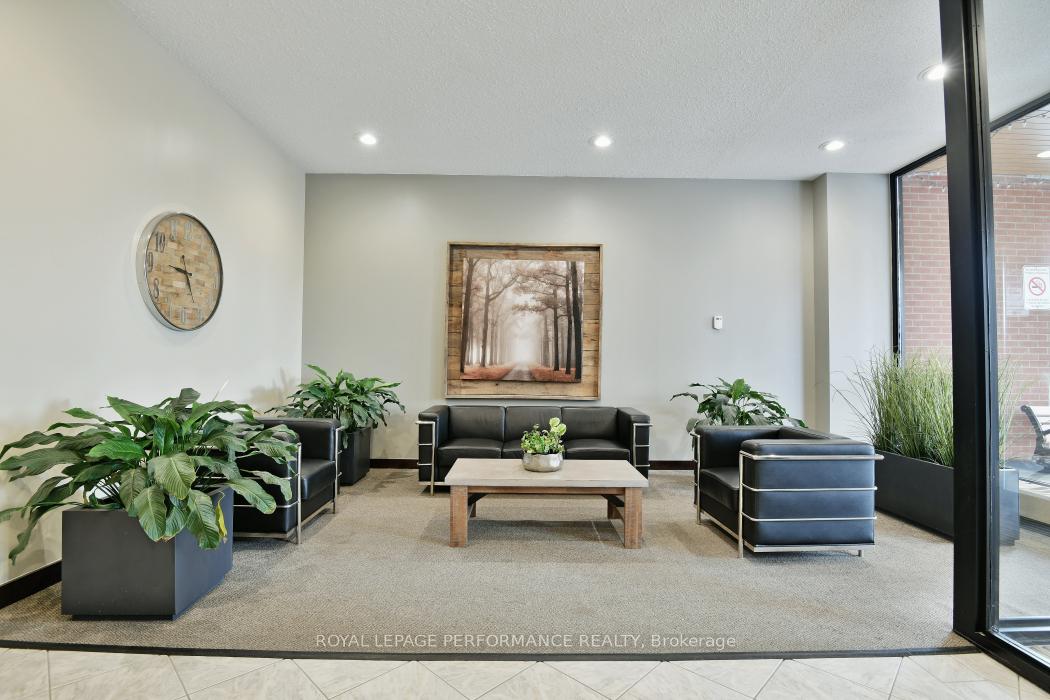 Photo 5 of Unit 102, 2951 Riverside Drive, Ottawa, Mooneys Bay/Riverside Park — HOMEH