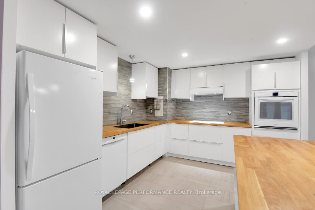 Photo 9 of Unit 102, 2951 Riverside Drive, Ottawa, Mooneys Bay/Riverside Park — HOMEH