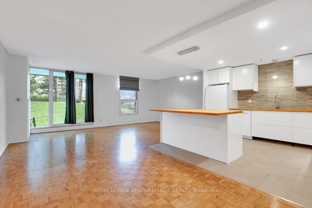 Photo 12 of Unit 102, 2951 Riverside Drive, Ottawa, Mooneys Bay/Riverside Park — HOMEH