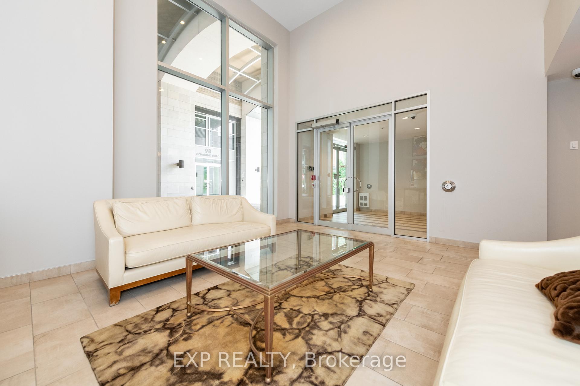 Photo 5 of Unit 303, 108 Richmond Road, Ottawa, Westboro/Hampton Park — HOMEH