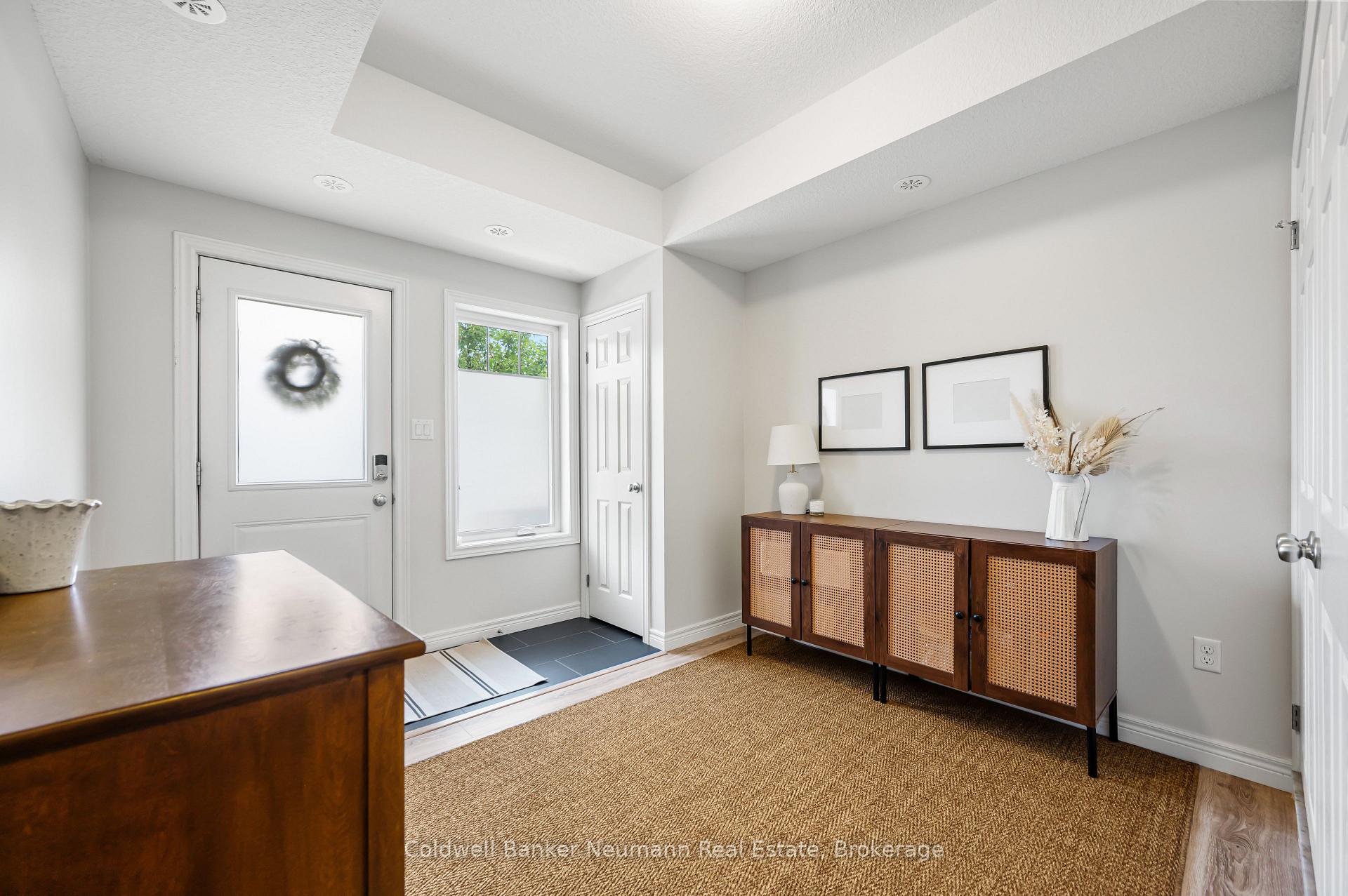 Photo 3 of Unit 45, 39 Kay Crescent, Guelph, Pineridge/Westminster Woods — HOMEH