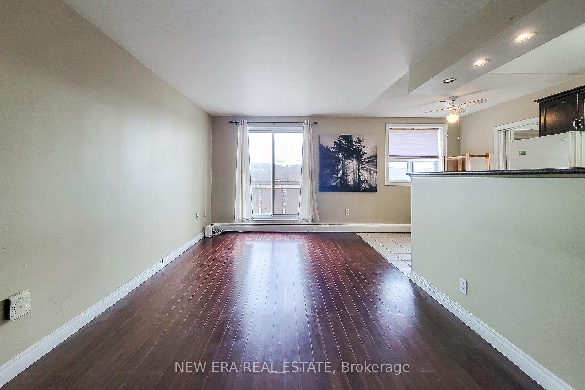 Photo 8 of Unit 505, 851 Queenston Road, Hamilton, Riverdale — HOMEH