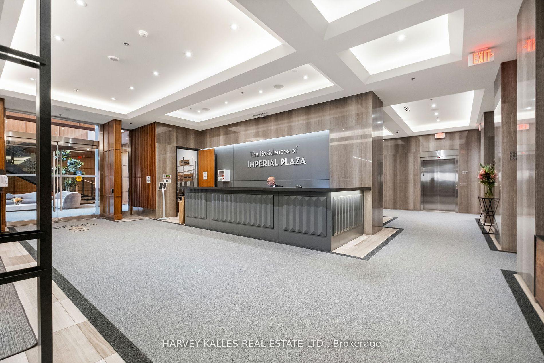 Photo 8 of Unit 821, 111 St Clair Avenue W, Toronto, Yonge-St. Clair — HOMEH