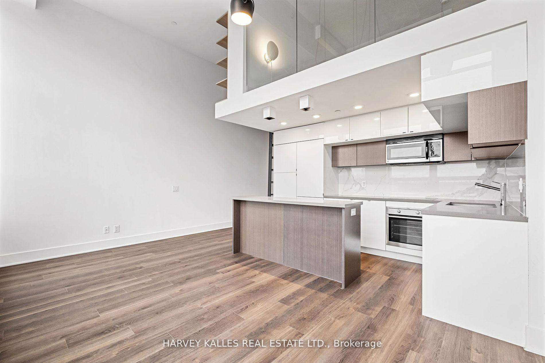 Photo 14 of Unit 821, 111 St Clair Avenue W, Toronto, Yonge-St. Clair — HOMEH
