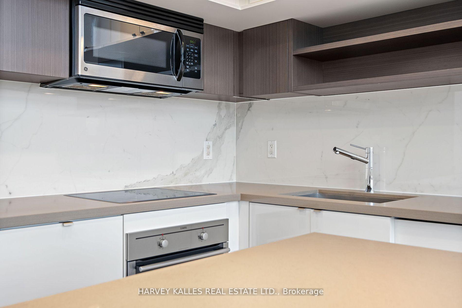 Photo 21 of Unit 821, 111 St Clair Avenue W, Toronto, Yonge-St. Clair — HOMEH