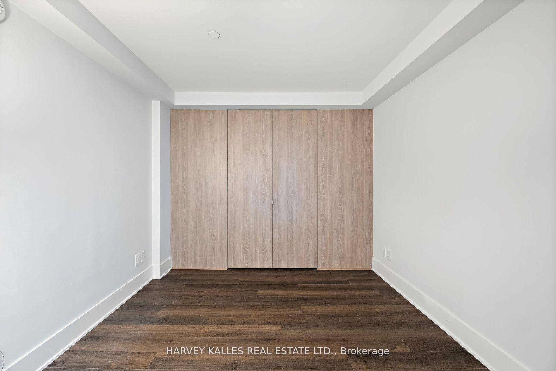 Photo 22 of Unit 821, 111 St Clair Avenue W, Toronto, Yonge-St. Clair — HOMEH