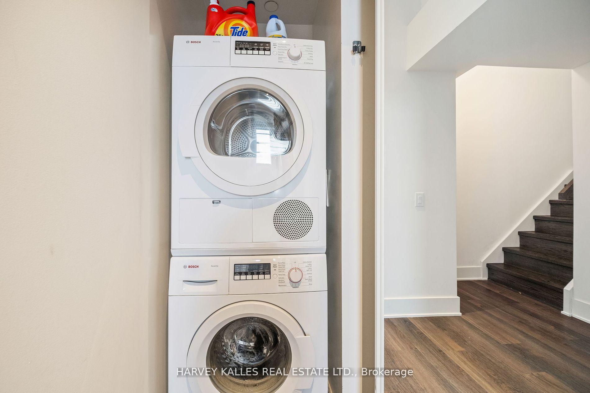 Photo 33 of Unit 821, 111 St Clair Avenue W, Toronto, Yonge-St. Clair — HOMEH
