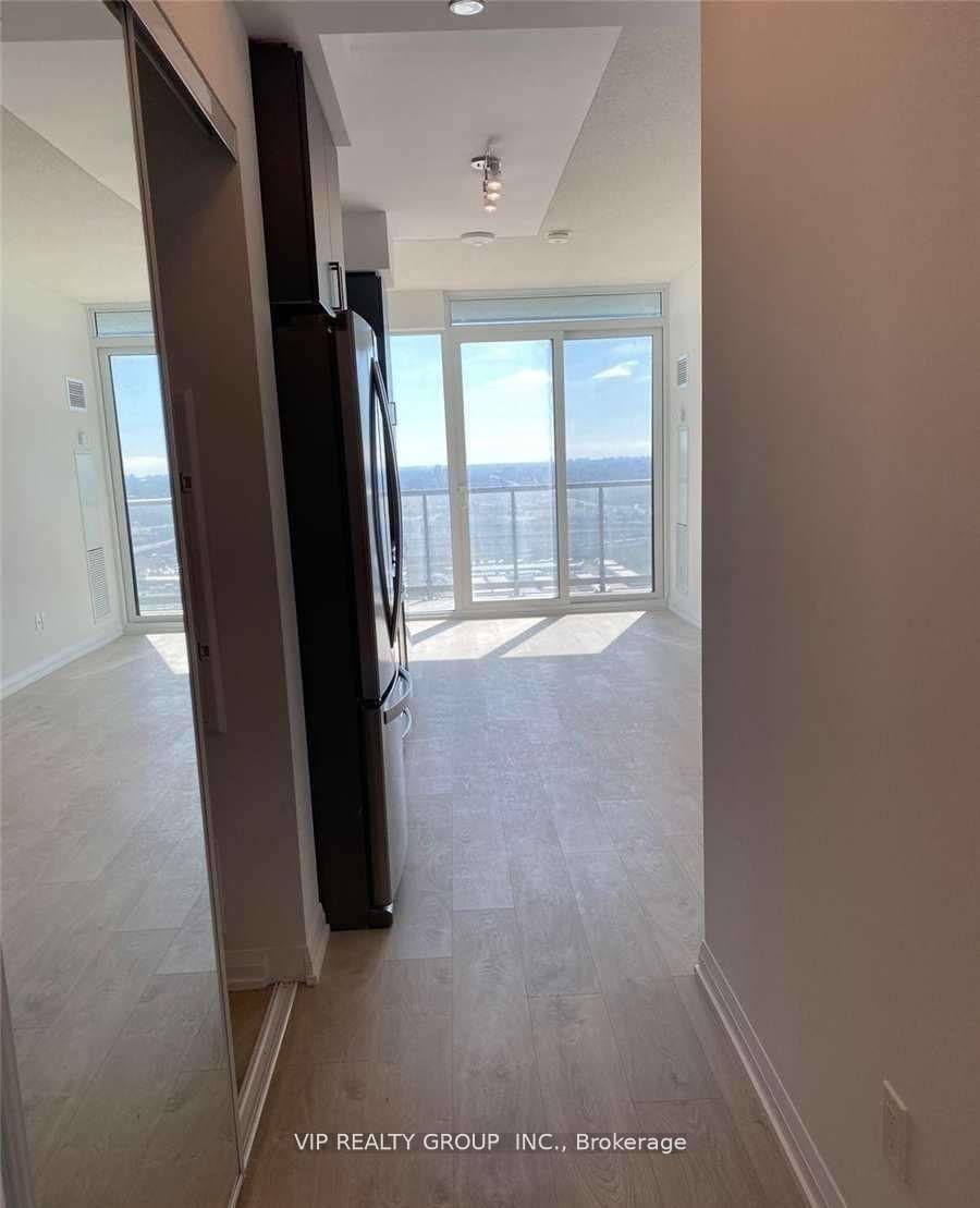 Photo 6 of Unit Lph18, 7895 Jane Street, Vaughan, Concord — HOMEH