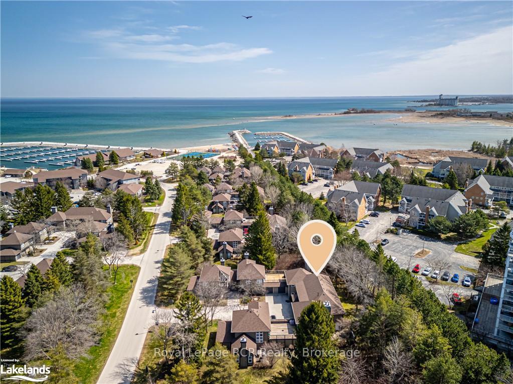 Photo 1 of 390 Mariners Way, Collingwood — HOMEH