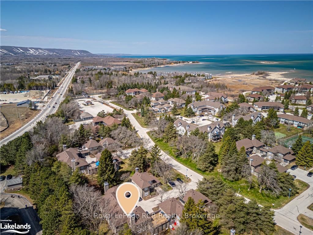 Photo 3 of 390 Mariners Way, Collingwood — HOMEH
