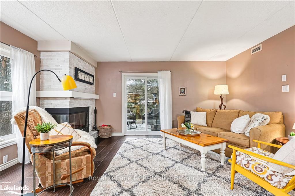 Photo 12 of 390 Mariners Way, Collingwood — HOMEH
