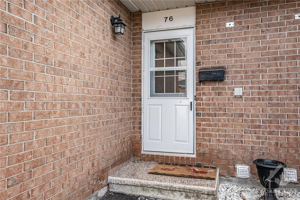 Photo 2 of 76 Bentbrook Crescent, Ottawa, Barrhaven - Heritage Park — HOMEH
