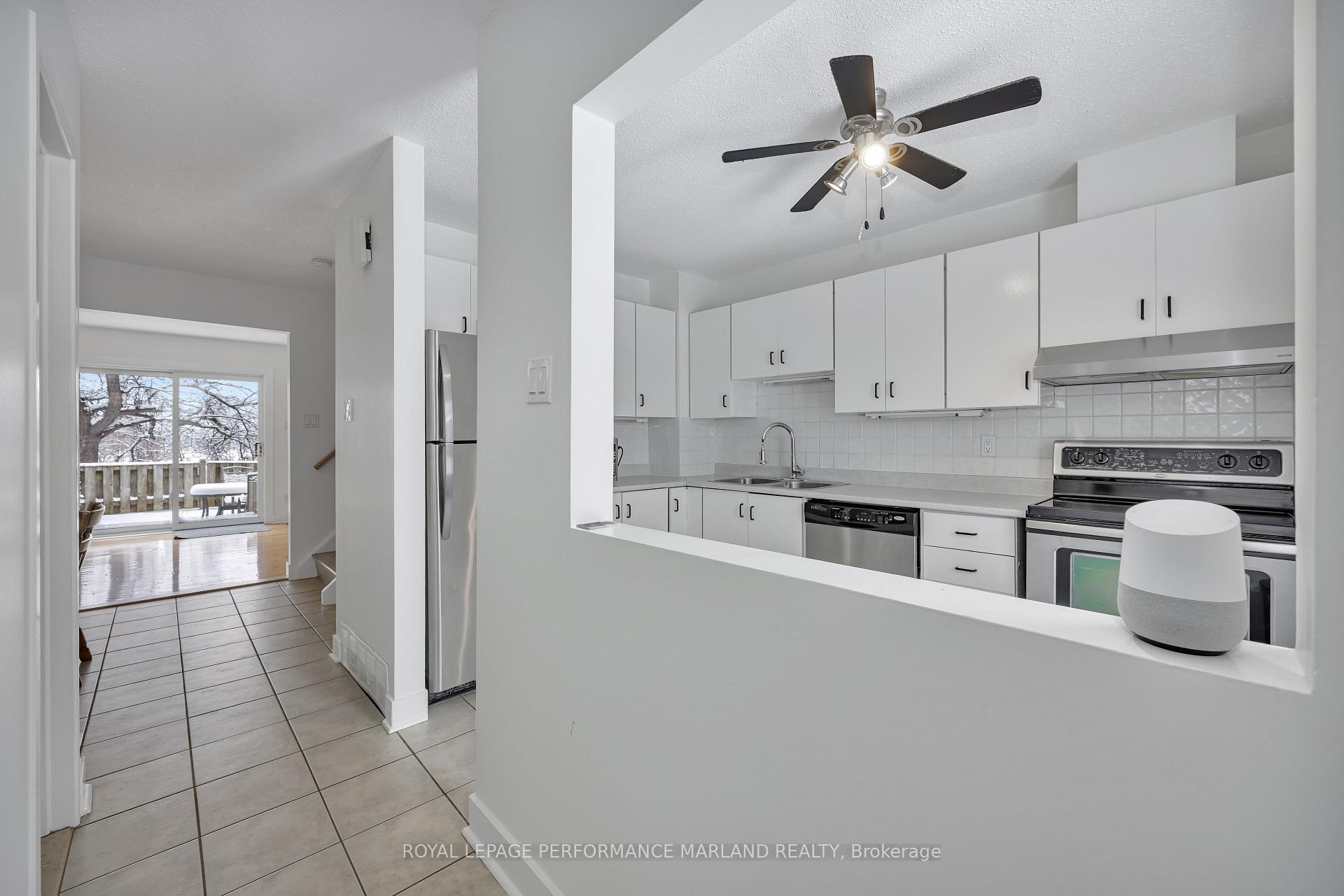 Photo 2 of Unit 46, 1402 Ballard Court, Ottawa, Pineview — HOMEH