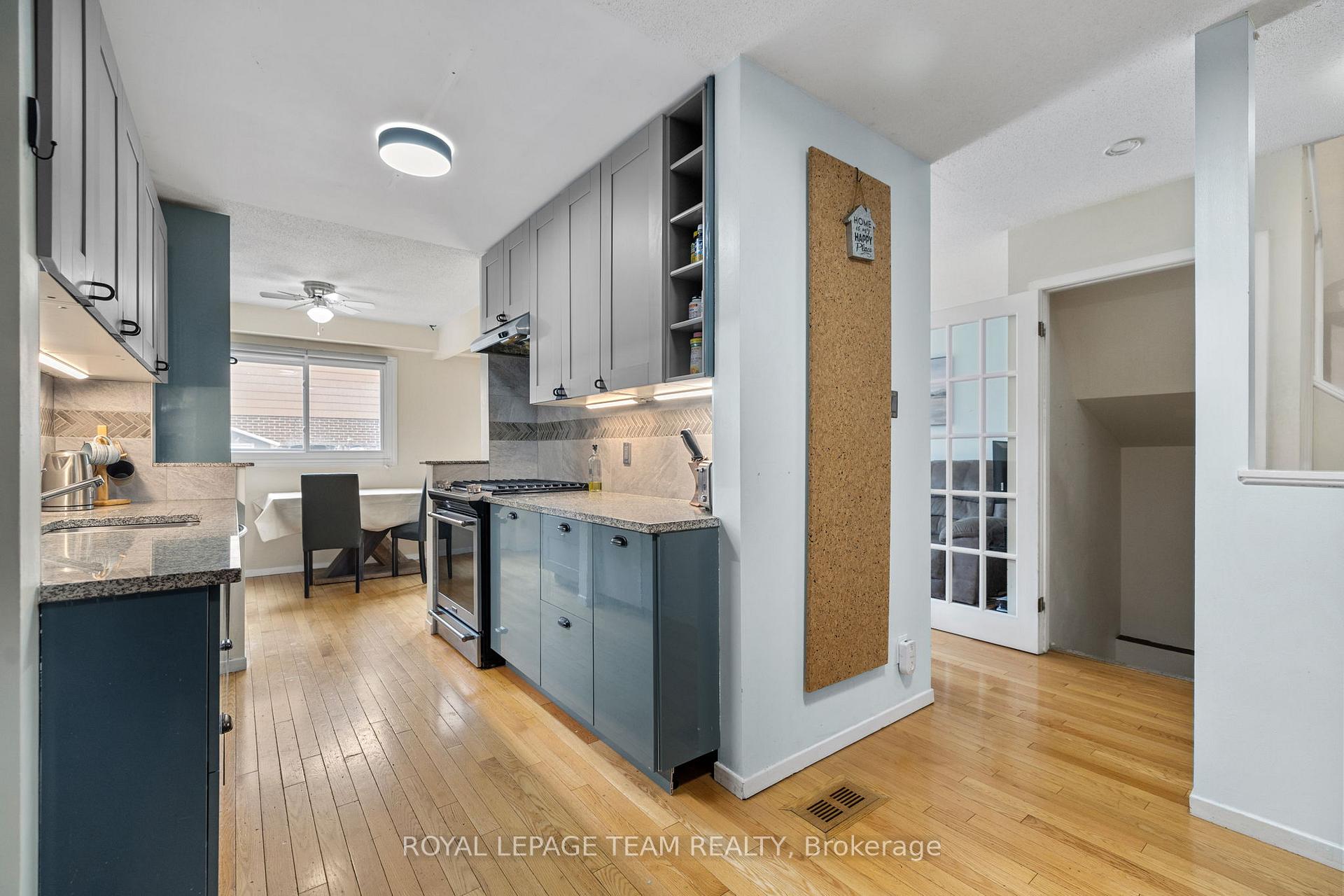 Photo 6 of 2245 Orient Park Drive, Ottawa, Blackburn Hamlet (South) — HOMEH