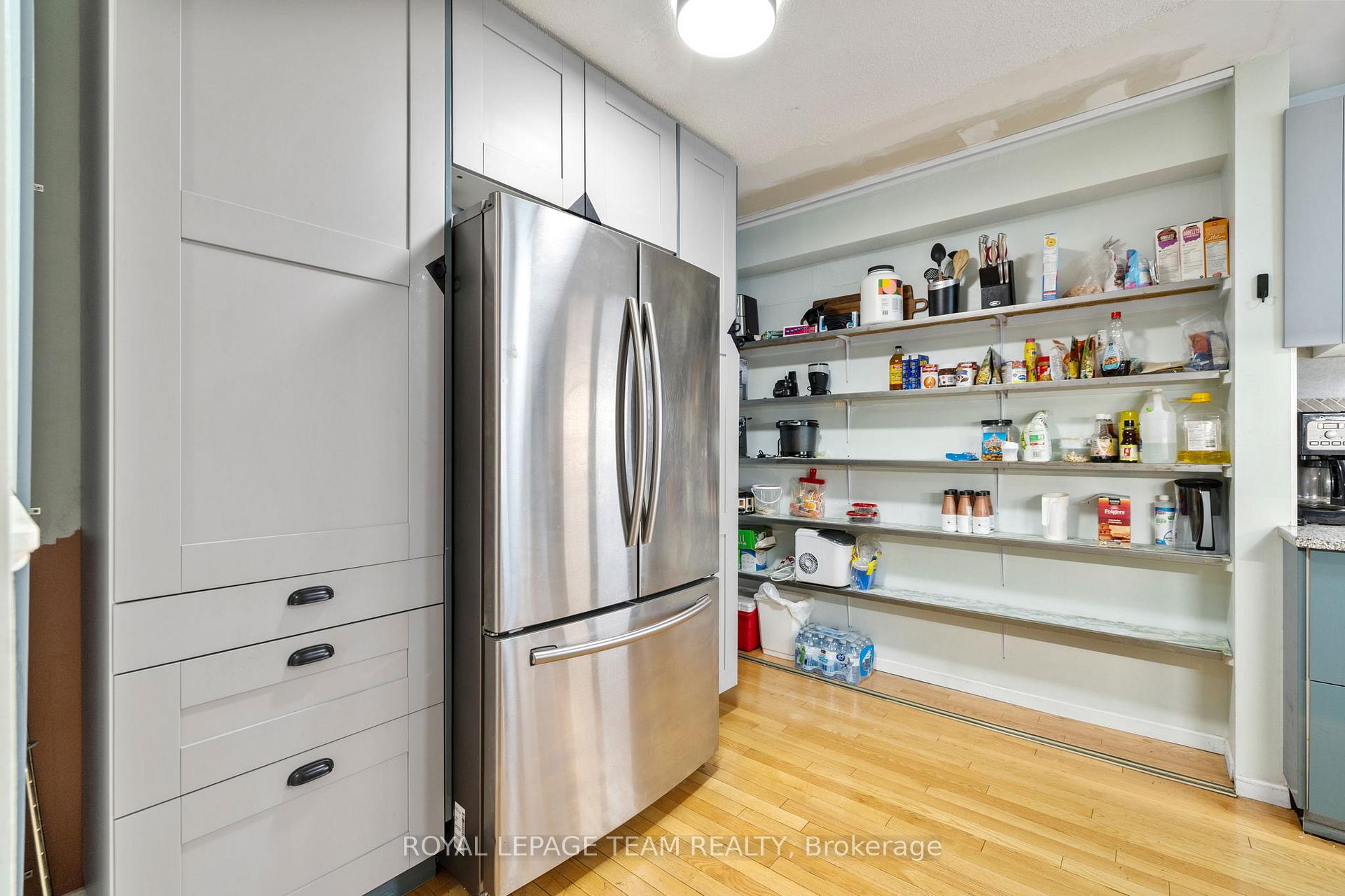 Photo 8 of 2245 Orient Park Drive, Ottawa, Blackburn Hamlet (South) — HOMEH