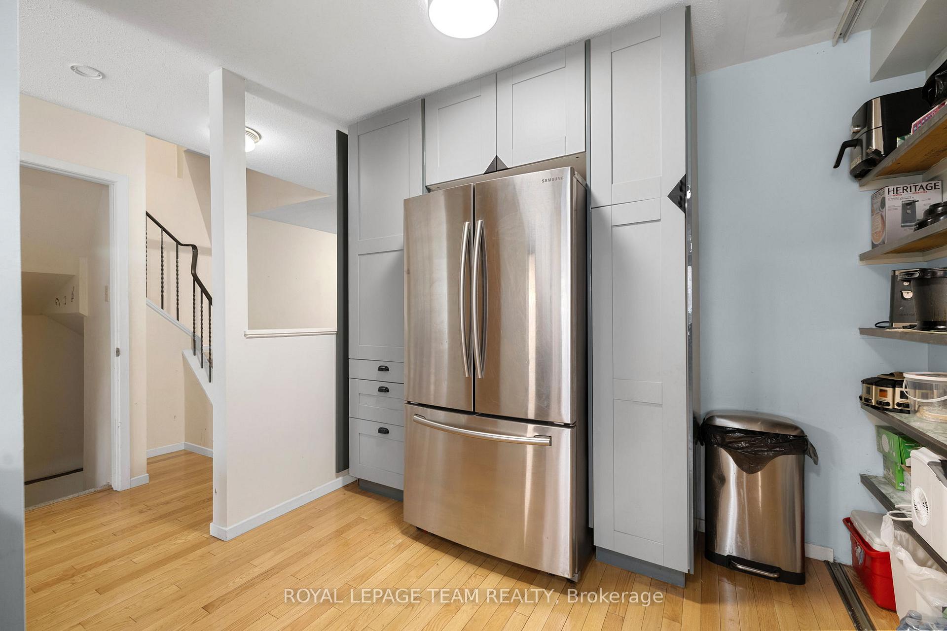 Photo 9 of 2245 Orient Park Drive, Ottawa, Blackburn Hamlet (South) — HOMEH