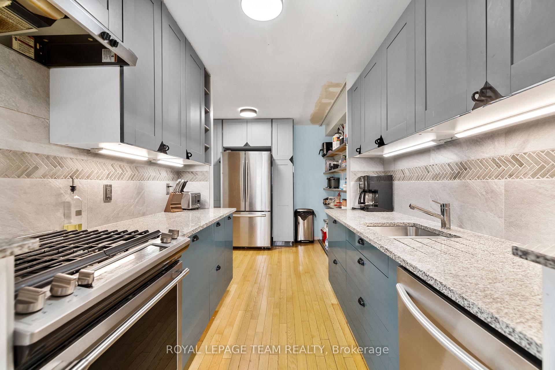 Photo 10 of 2245 Orient Park Drive, Ottawa, Blackburn Hamlet (South) — HOMEH