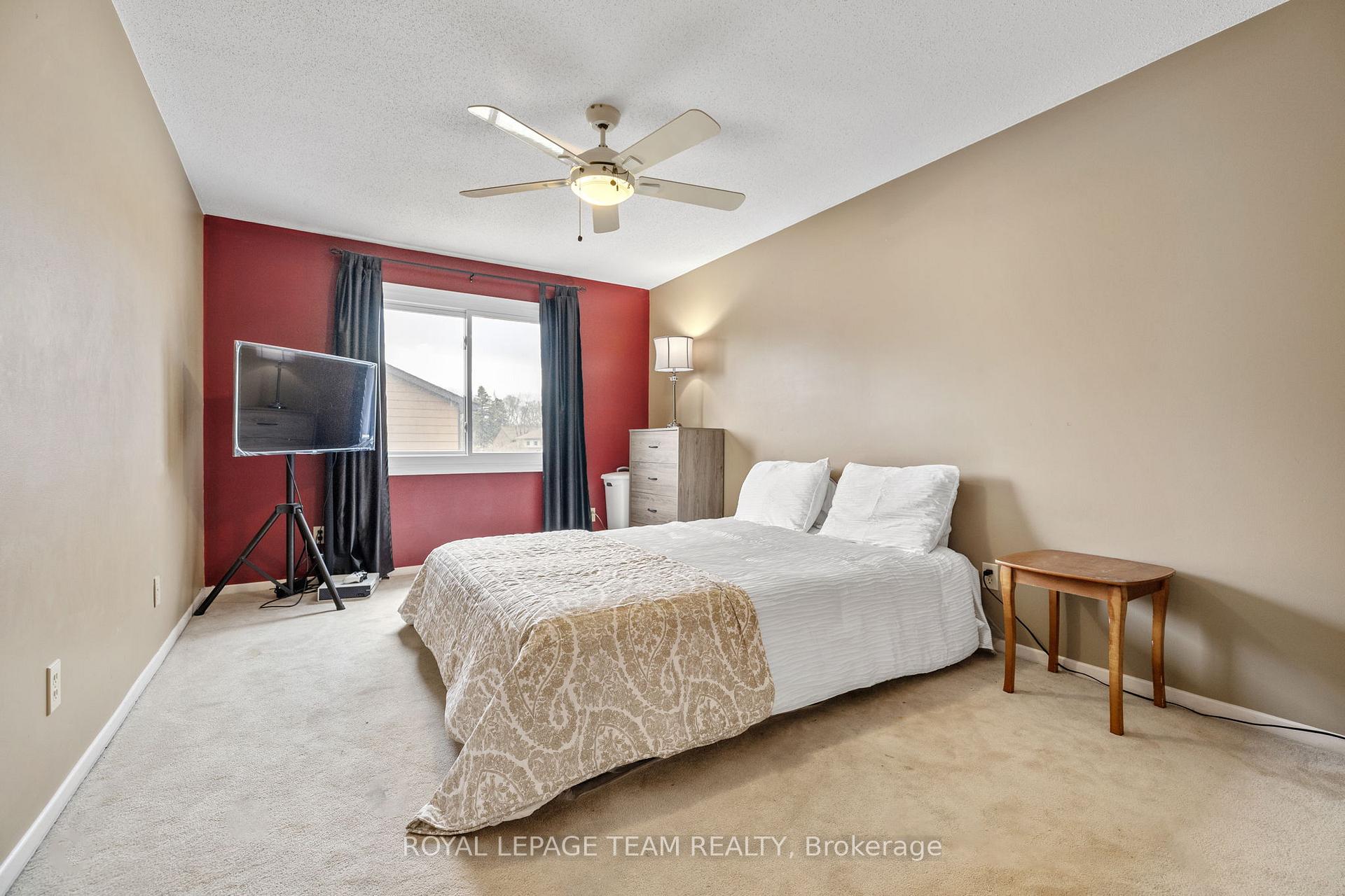 Photo 19 of 2245 Orient Park Drive, Ottawa, Blackburn Hamlet (South) — HOMEH