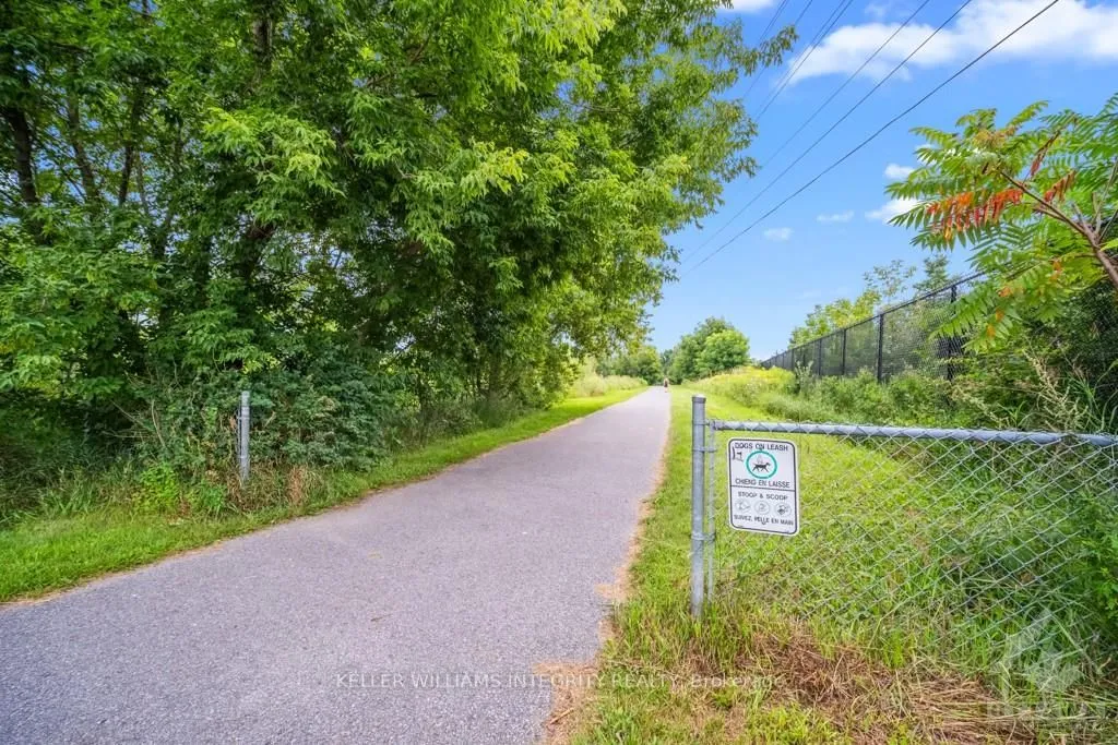 Photo 22 of Unit 106, 216 Viewmount Drive, Ottawa, Borden Farm/Stewart Farm/Carleton Heights/Parkwood Hills — HOMEH