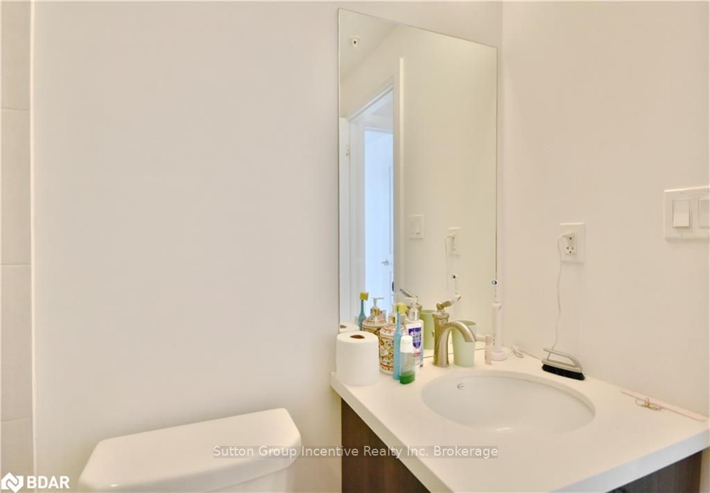 Photo 12 of Unit 608, 299 Cundles Road East, Barrie, Little Lake — HOMEH