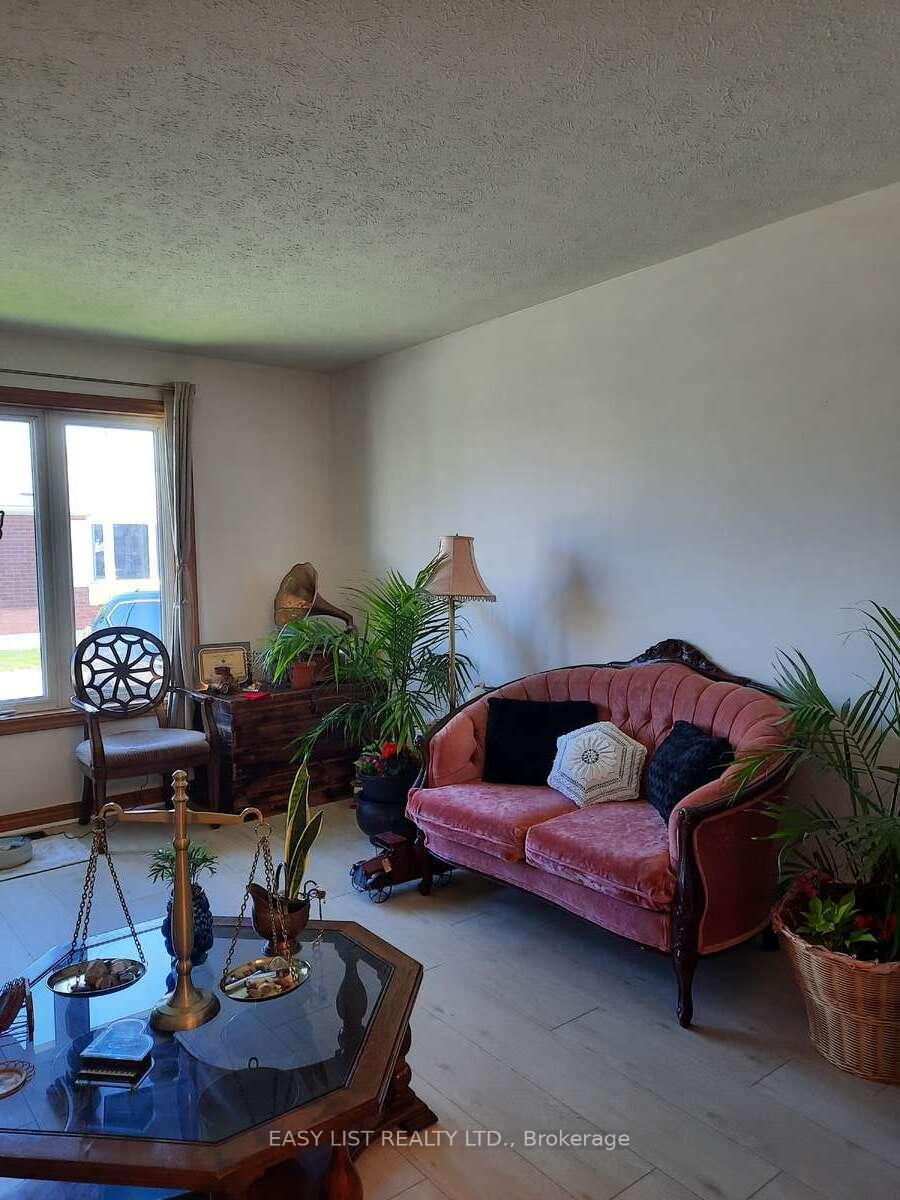 Photo 8 of Unit 7, 8525 Little River Road, Windsor — HOMEH