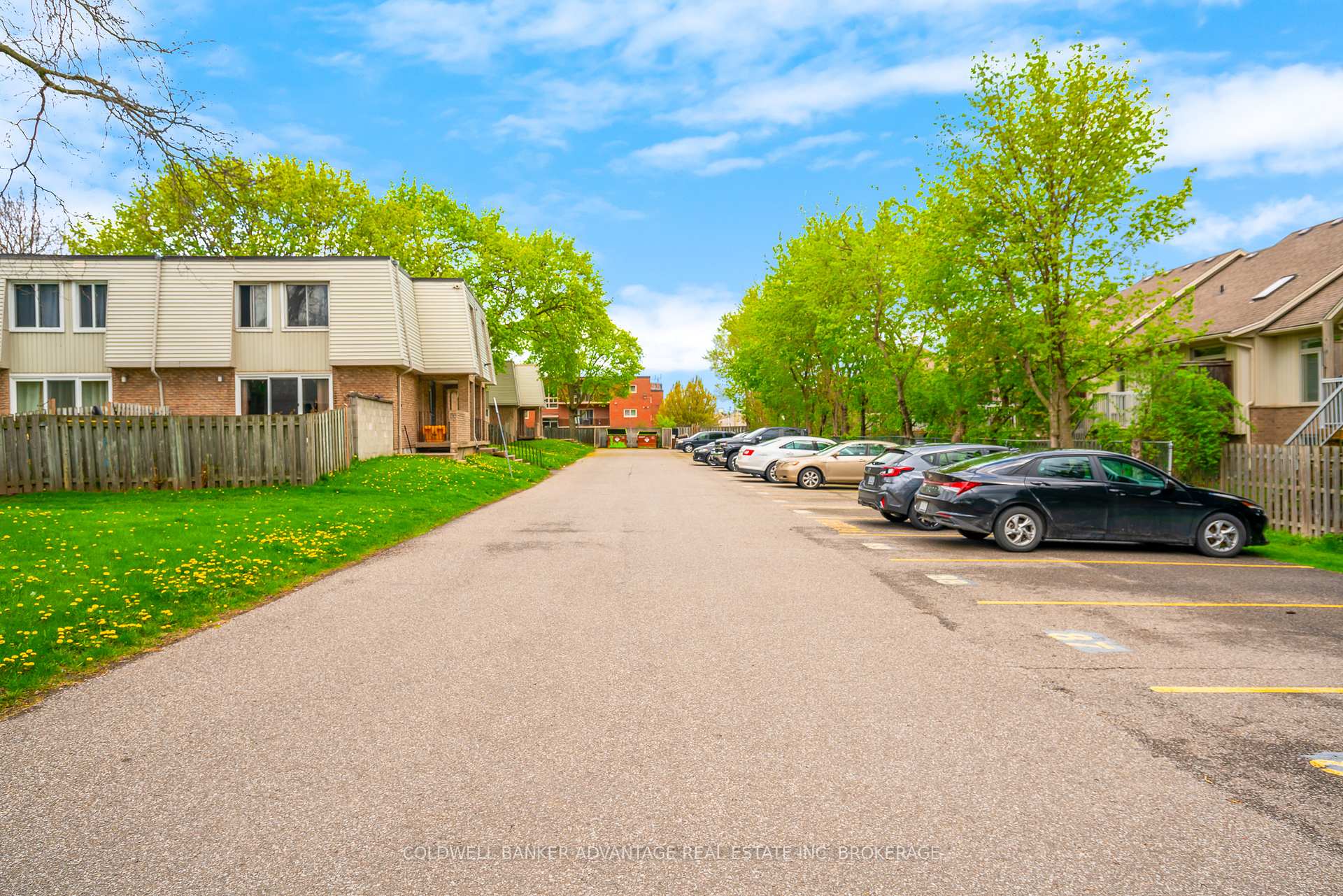 Photo 6 of Unit 185, 17 Old Pine Trail, St. Catharines, Carlton/Bunting — HOMEH