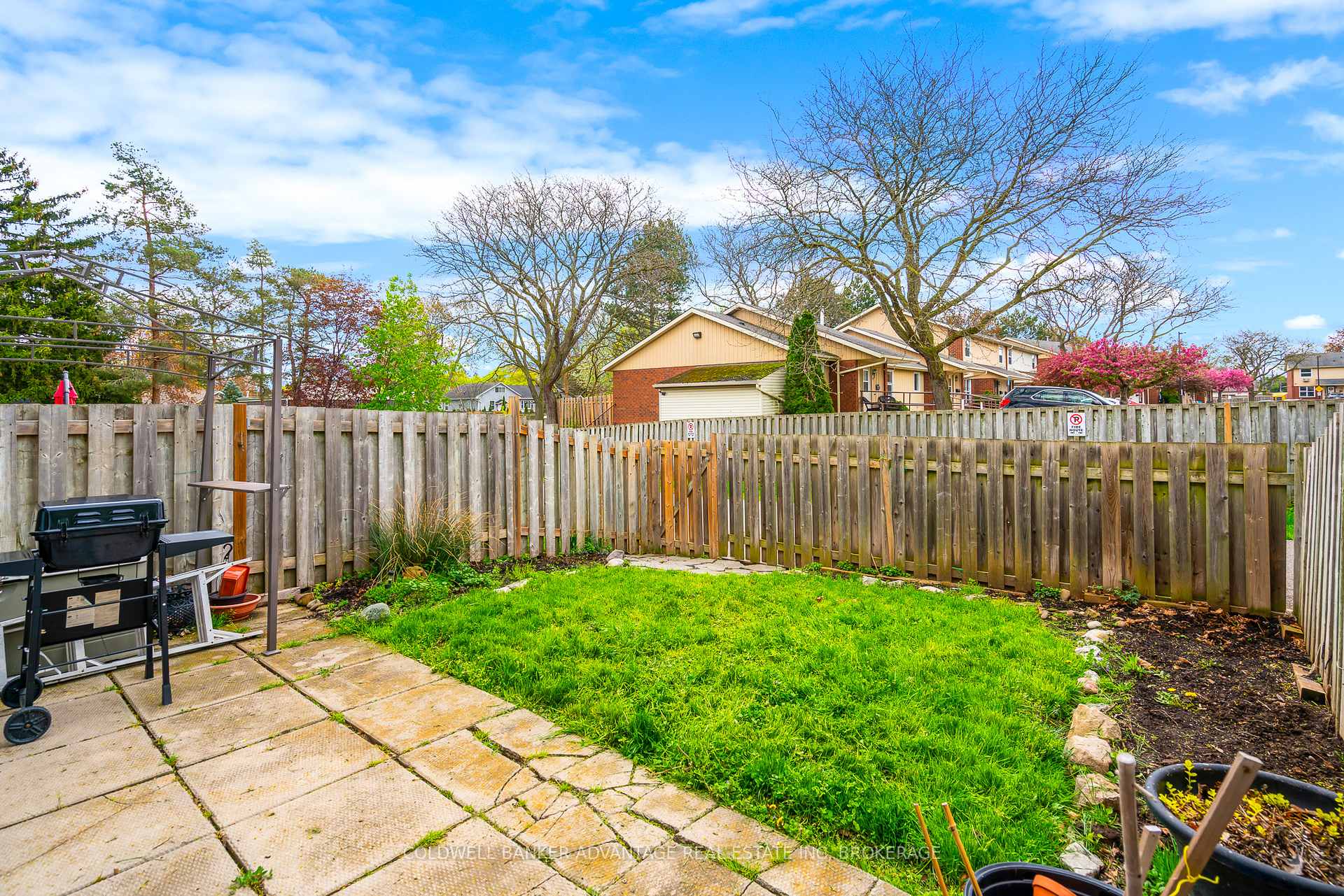 Photo 7 of Unit 185, 17 Old Pine Trail, St. Catharines, Carlton/Bunting — HOMEH