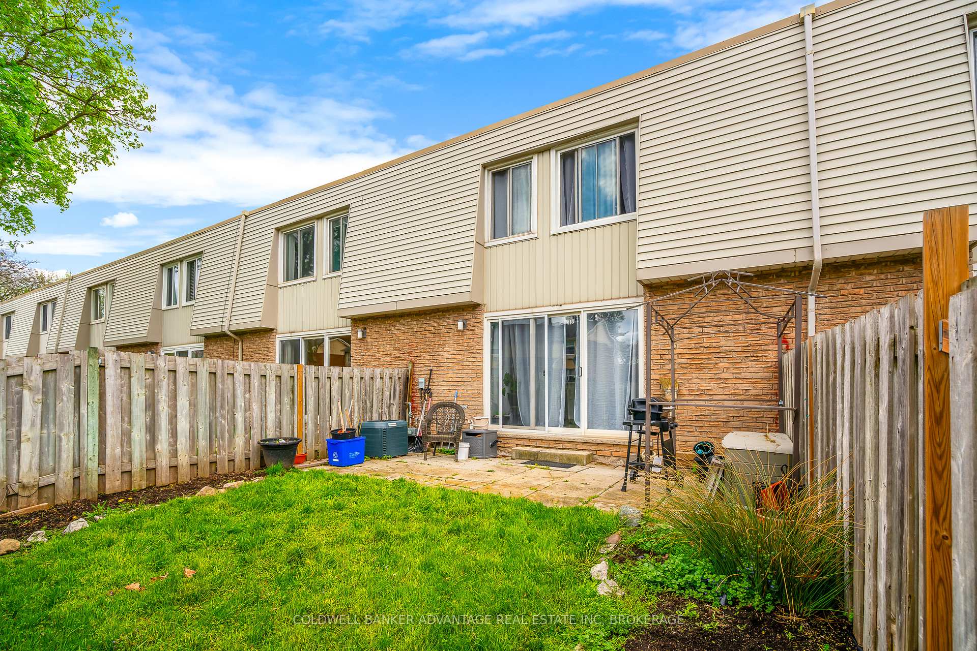 Photo 8 of Unit 185, 17 Old Pine Trail, St. Catharines, Carlton/Bunting — HOMEH