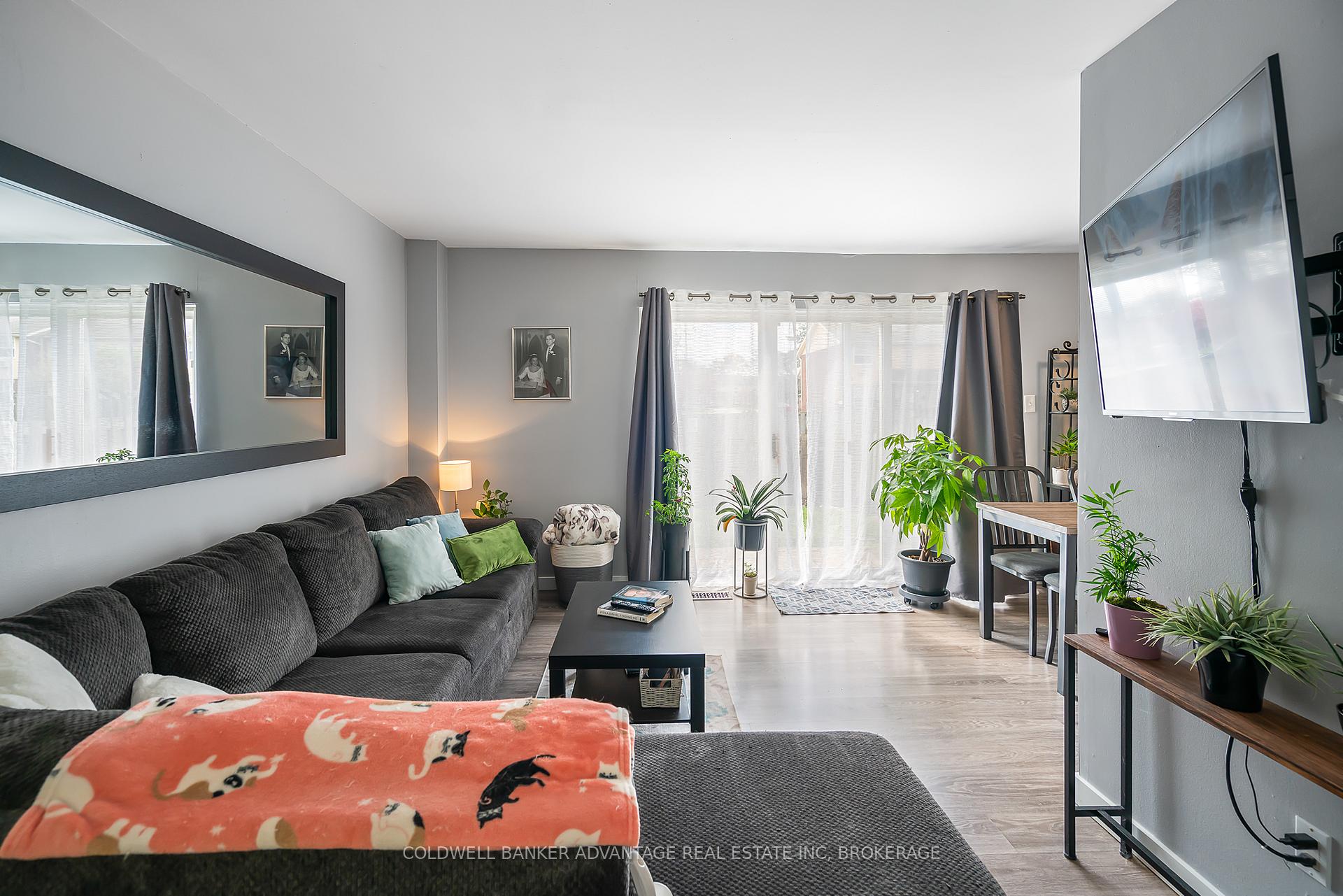 Photo 11 of Unit 185, 17 Old Pine Trail, St. Catharines, Carlton/Bunting — HOMEH