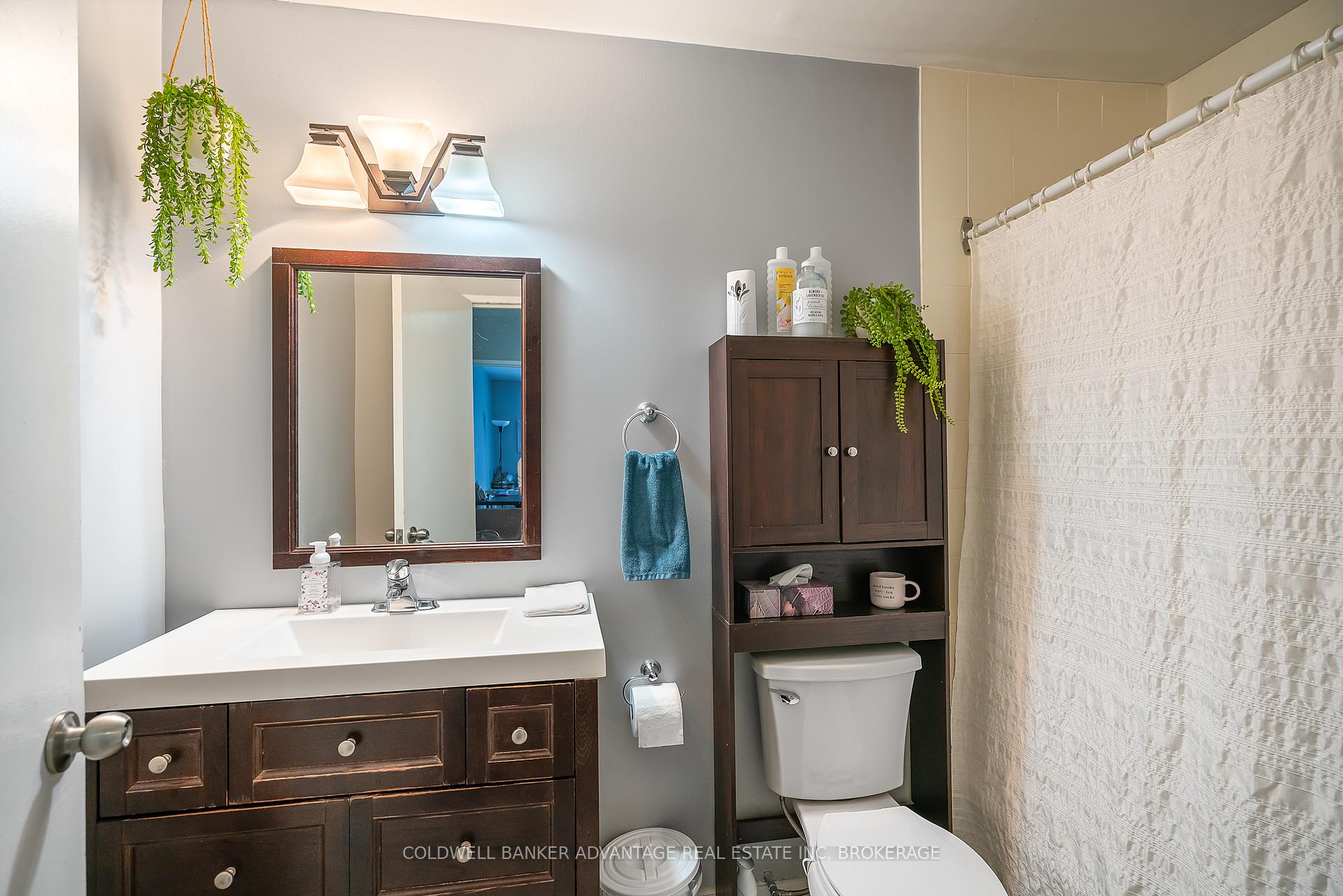 Photo 19 of Unit 185, 17 Old Pine Trail, St. Catharines, Carlton/Bunting — HOMEH